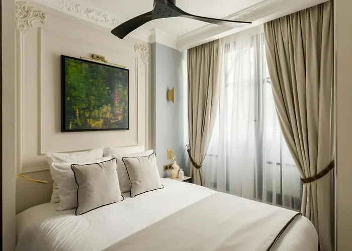 Luxury With Beautiful Views *
